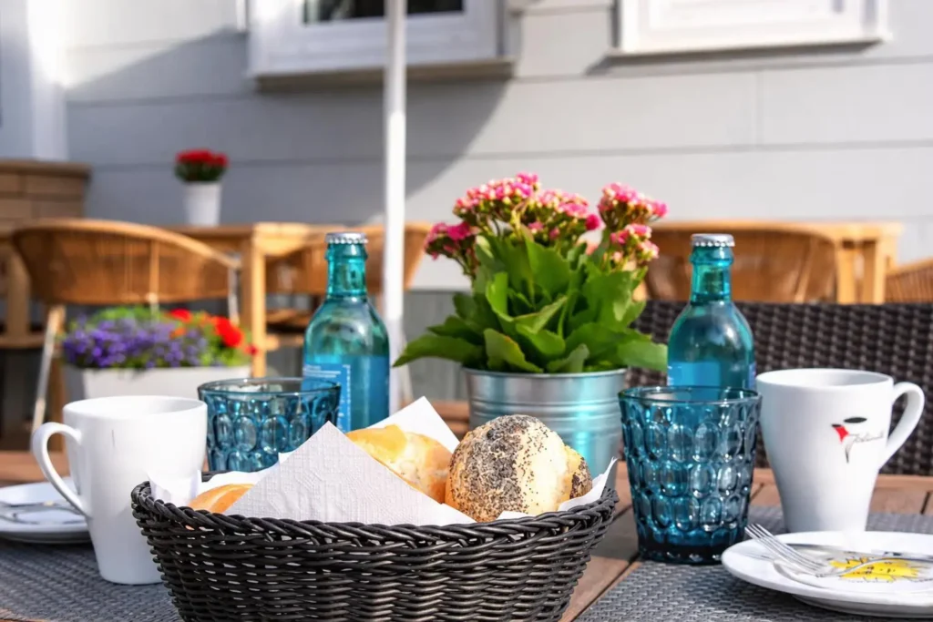 hotelamkurpark terrasse frühst