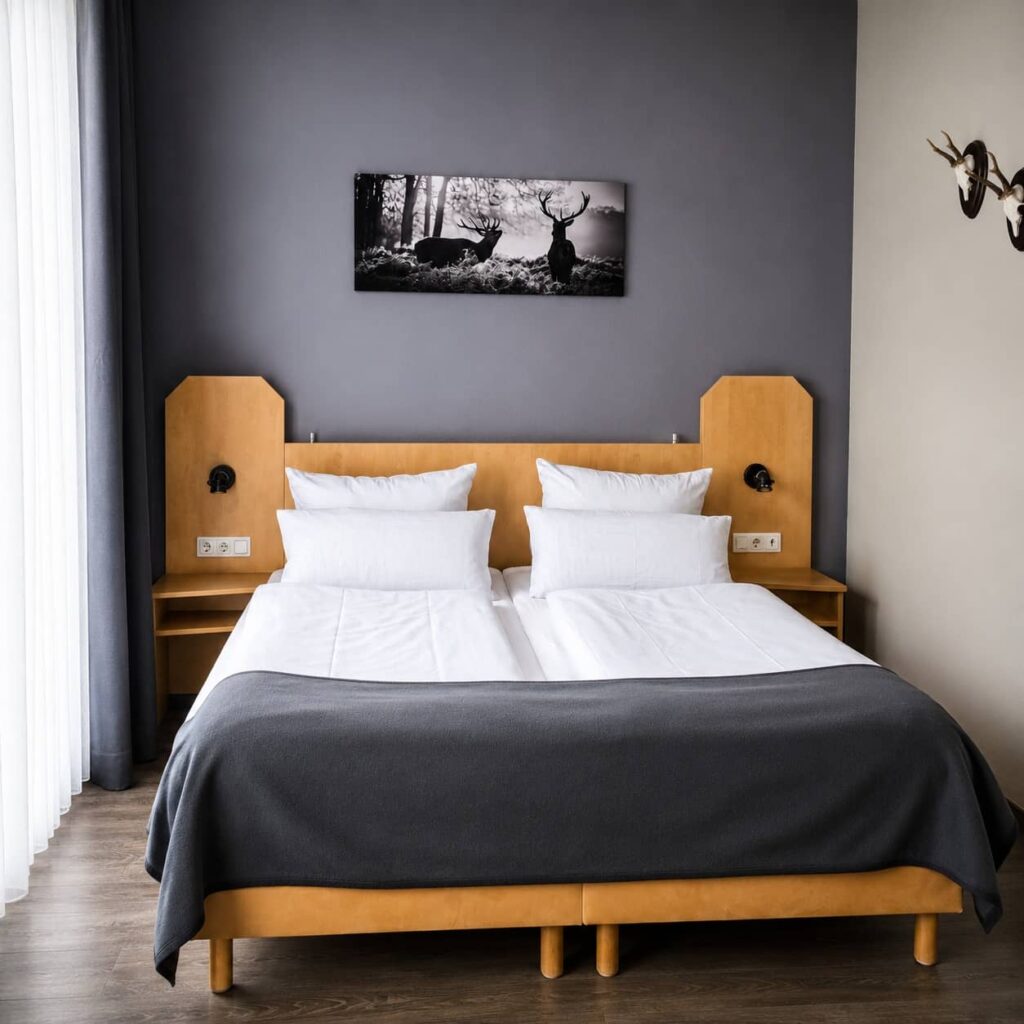 harzhotel doppelzimmer komfort bett vorne